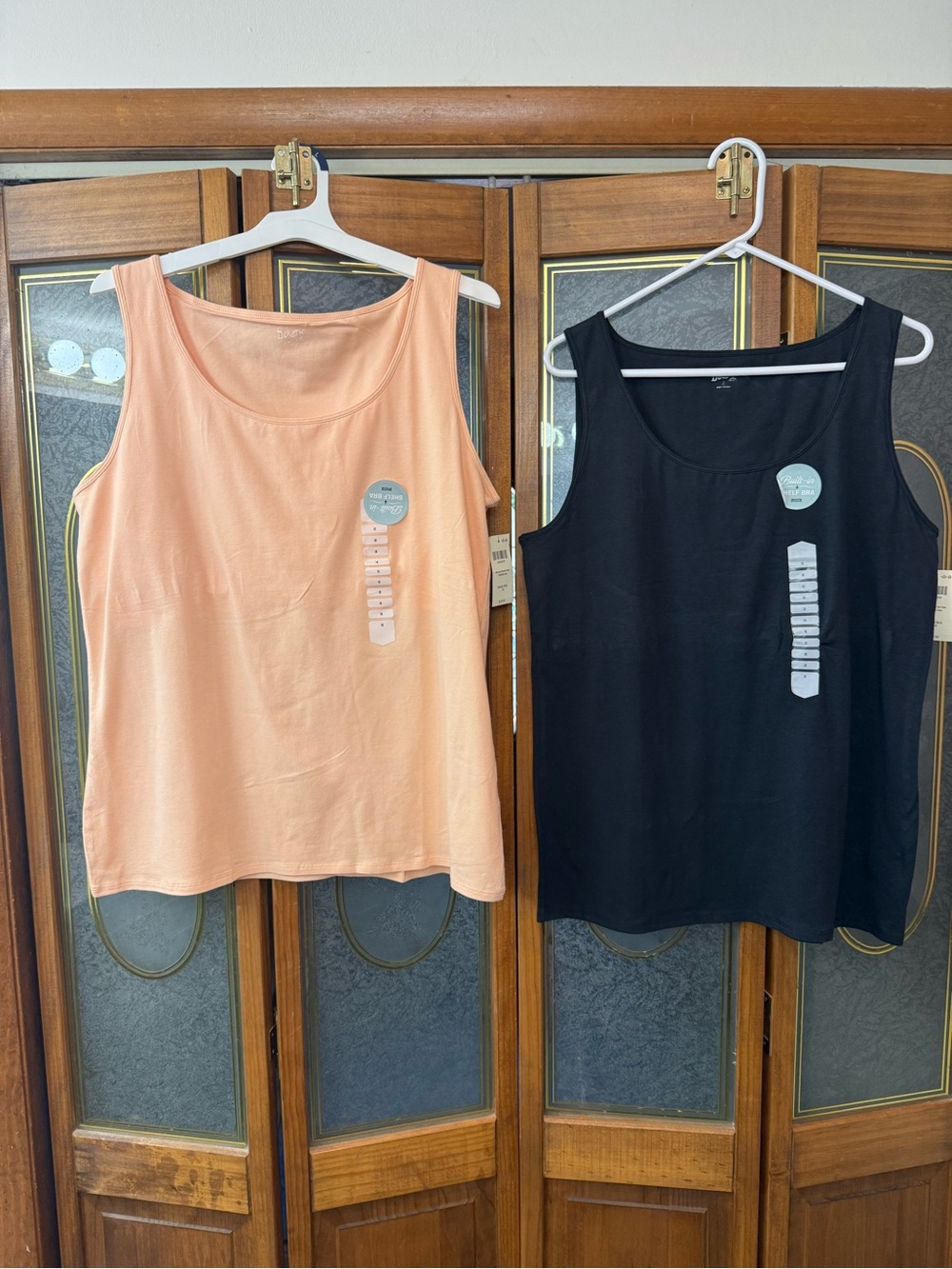DULUTH Women’s Sleeveless Tank Top - Peach and Black, Purple, BRAND NEW